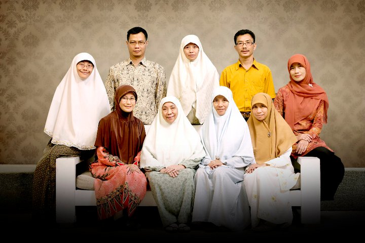 Wulan dan keluarga