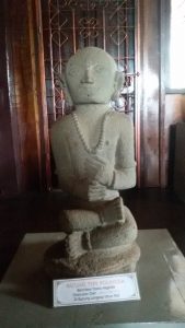 Patung Type Polinesa 