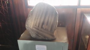 Batu Bergores, diketemukan tahun 1980